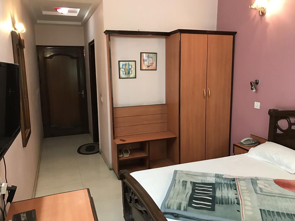 Hotel D R International Ambala Exterior photo